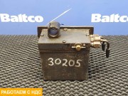 Насос подъема кабины