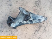 Кронштейн усилителя бампера правый