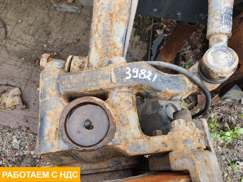 Кулак поворотный правый