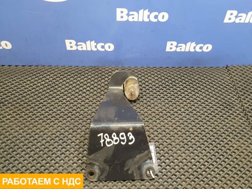 Кронштейн глушителя